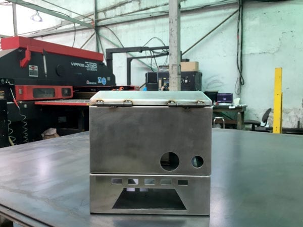 Hộp phân phối di động cầm tay vỏ inox