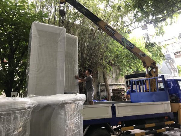 Giao lô tủ điều khiển bảo vệ cho TNĐ Miền Nam