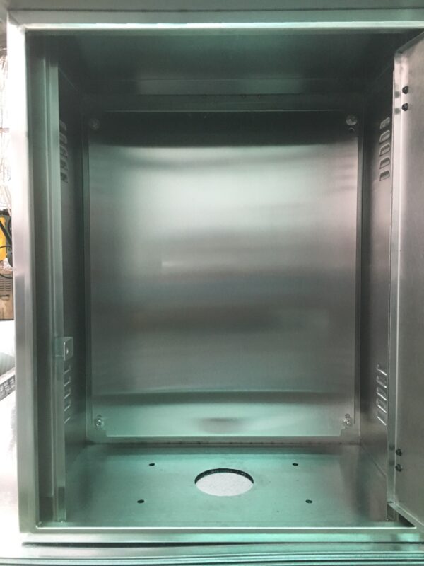 Vỏ tủ inox có mái