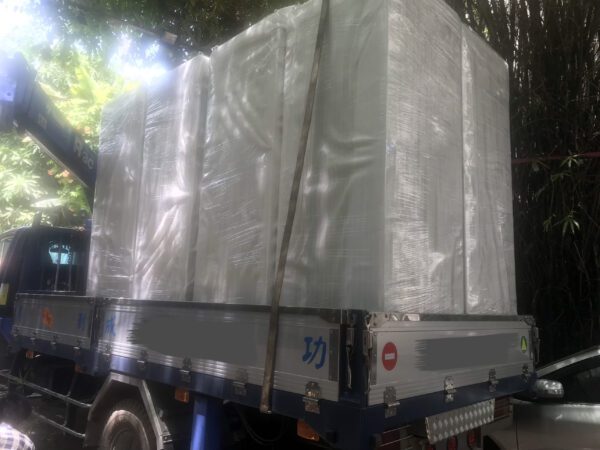 Giao lô tủ điều khiển bảo vệ cho TNĐ Miền Nam